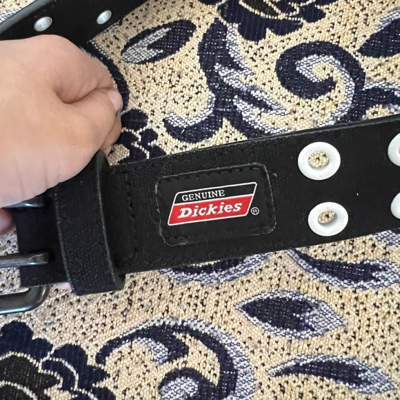 Dickies black belt perfect for everyday wear women’s - Picture 2 of 3